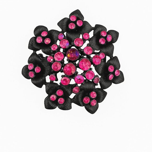 Vintage Hot Pink Crystal Cluster Small Brooch Bronze Metal - Picture 1 of 4